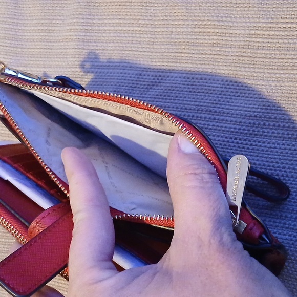 Firm$!Nwt Double Wide Organizer Wristlet Clutch Michael Kors Red Wristlet Wallet - Picture 8 of 11